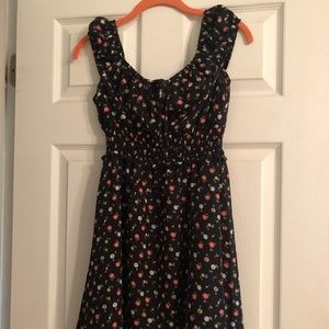 New Francesca’s Black Floral Dress w/ Smocked Waist in Size Small